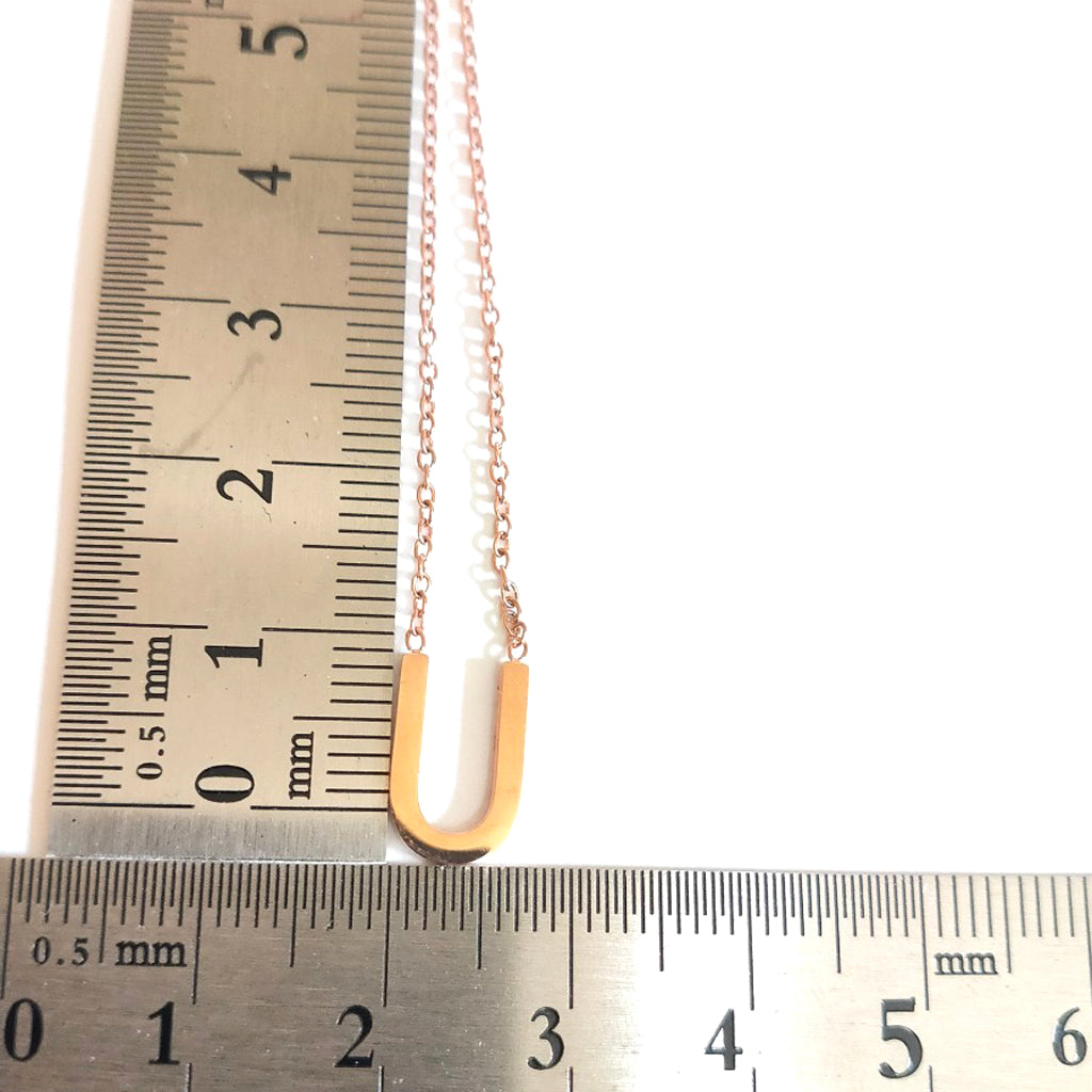 STN-65184 U ステンレス製ネックレス