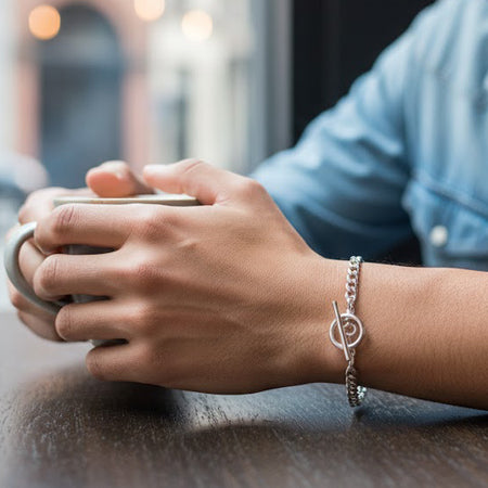 THB-74934 [The T-Bar Curb Bracelet]