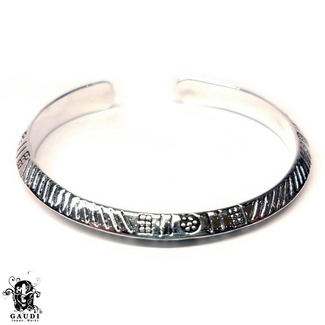 THB-74941 [The Runestone Cuff]