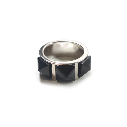 BFR-10017 Three Studded Onyx